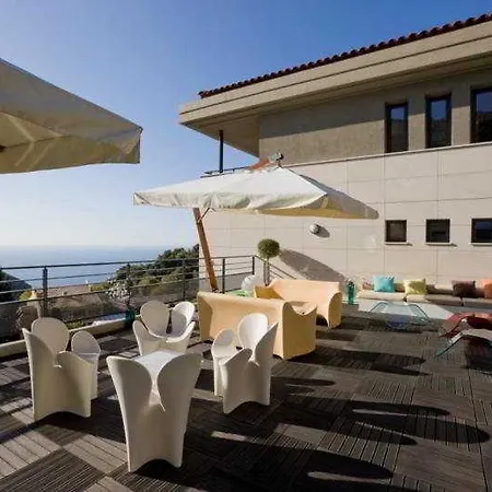 Appart hôtel Eza Vista