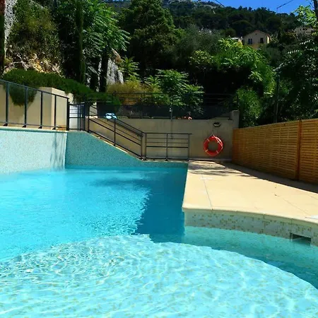 Appart hôtel Eza Vista